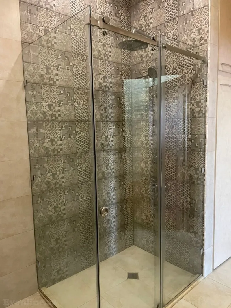 Kirayə verilir 4 otaqlı Mənzil Yeni tikili 135 m² İçərişəhər m. - şəkil 13