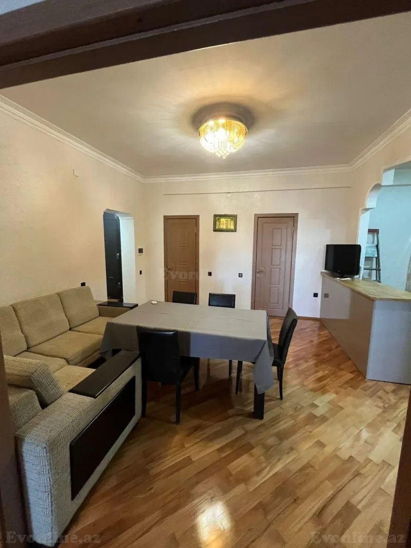 3 otaqlı Mənzil 76 m² Qara Qarayev m. Kirayə verilir