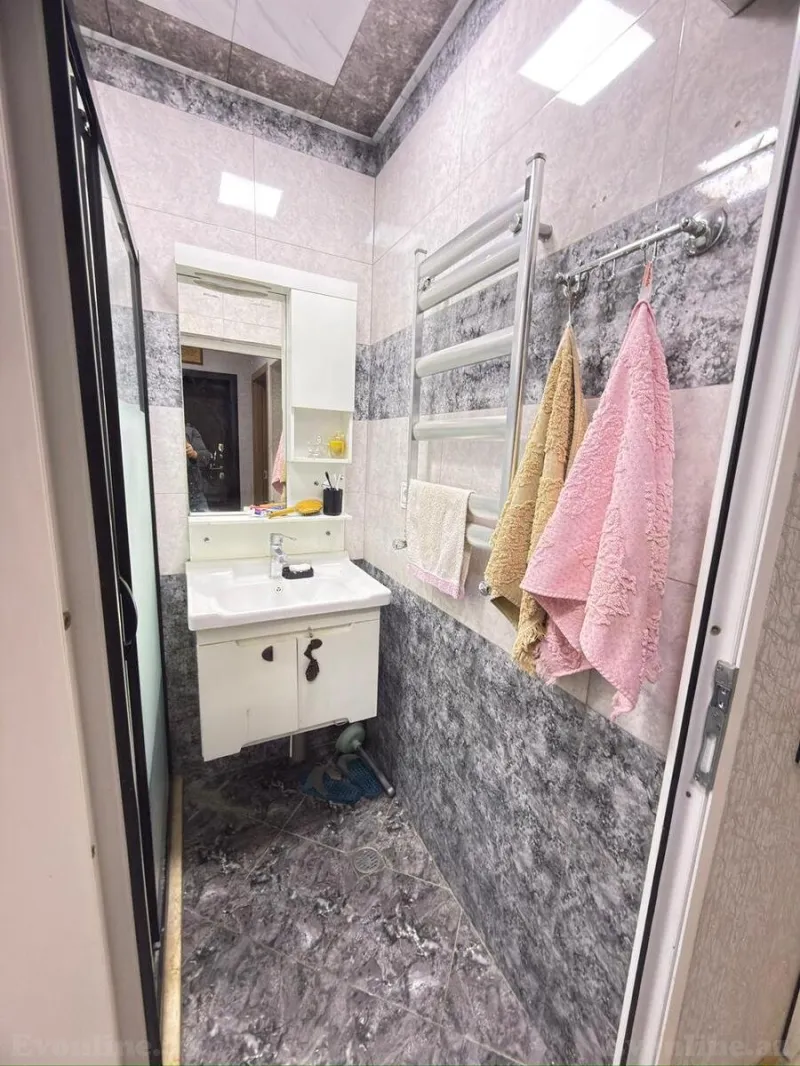 Satılır 2 otaqlı Mənzil Köhnə tikili 50 m² Biləcəri - şəkil 2