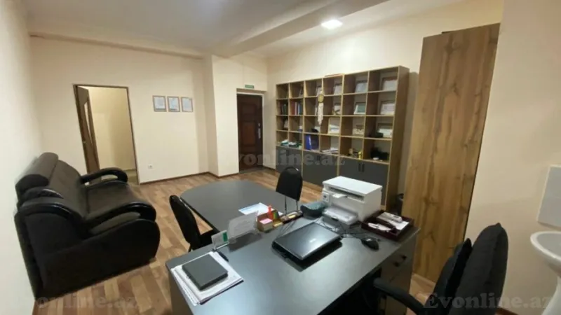 3 otaqlı Ofis 100 m² Xətai m. Kirayə verilir