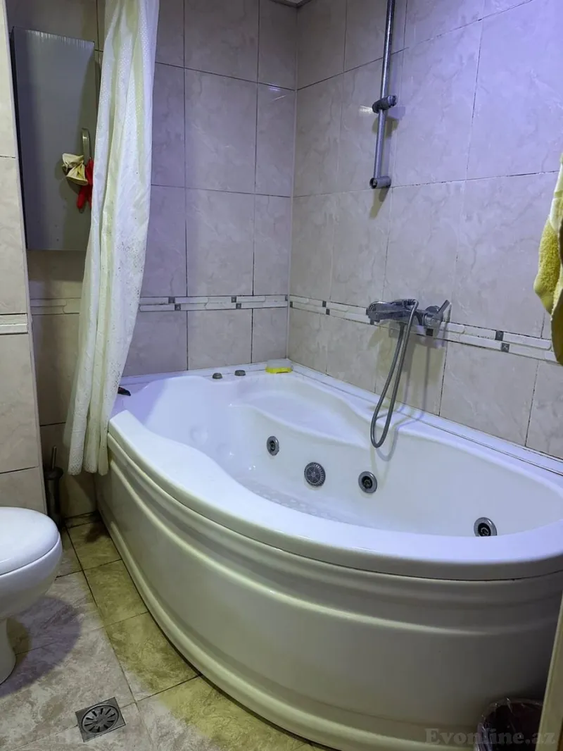 Kirayə verilir 4 otaqlı Mənzil Köhnə tikili 110 m² Yeni Yasamal - şəkil 15