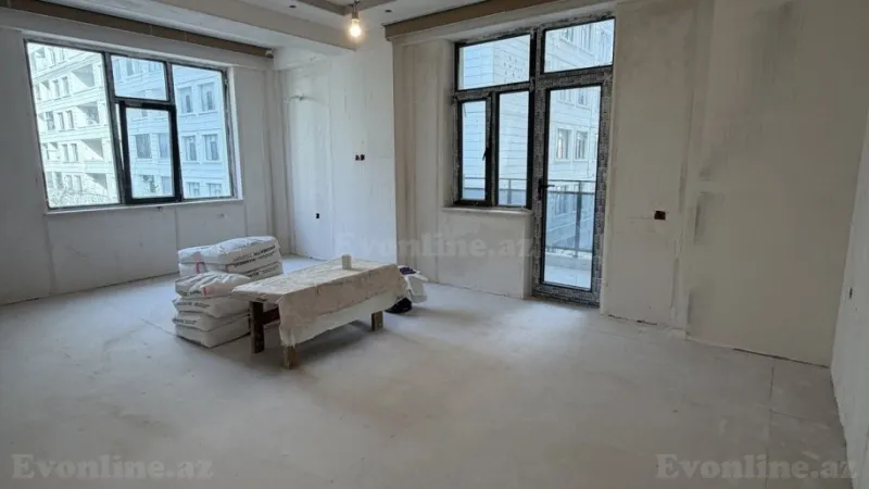 Satılır 4 otaqlı Mənzil Yeni tikili 145 m² Gənclik m. - şəkil 3