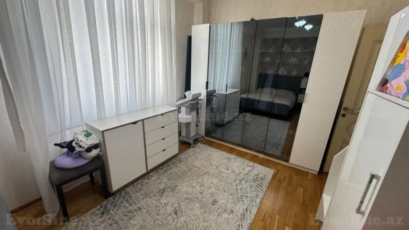 Satılır 2 otaqlı Mənzil Yeni tikili 75 m² Yasamal r. - şəkil 10