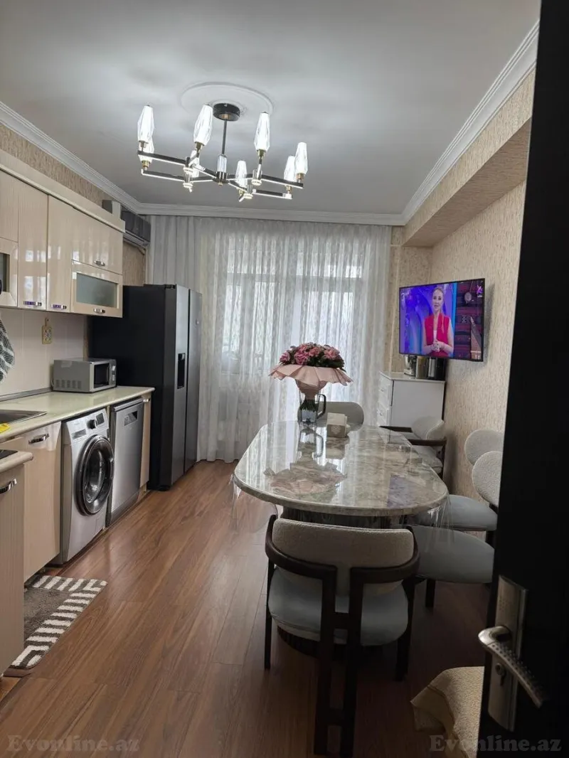 Satılır 4 otaqlı Mənzil Yeni tikili 150 m² Nəsimi m. - şəkil 6