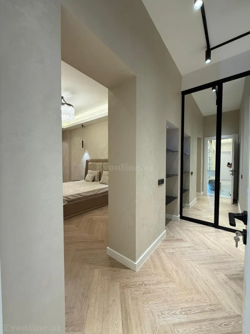 Satılır 4 otaqlı Mənzil Yeni tikili 195 m² 28 May m. - şəkil 5