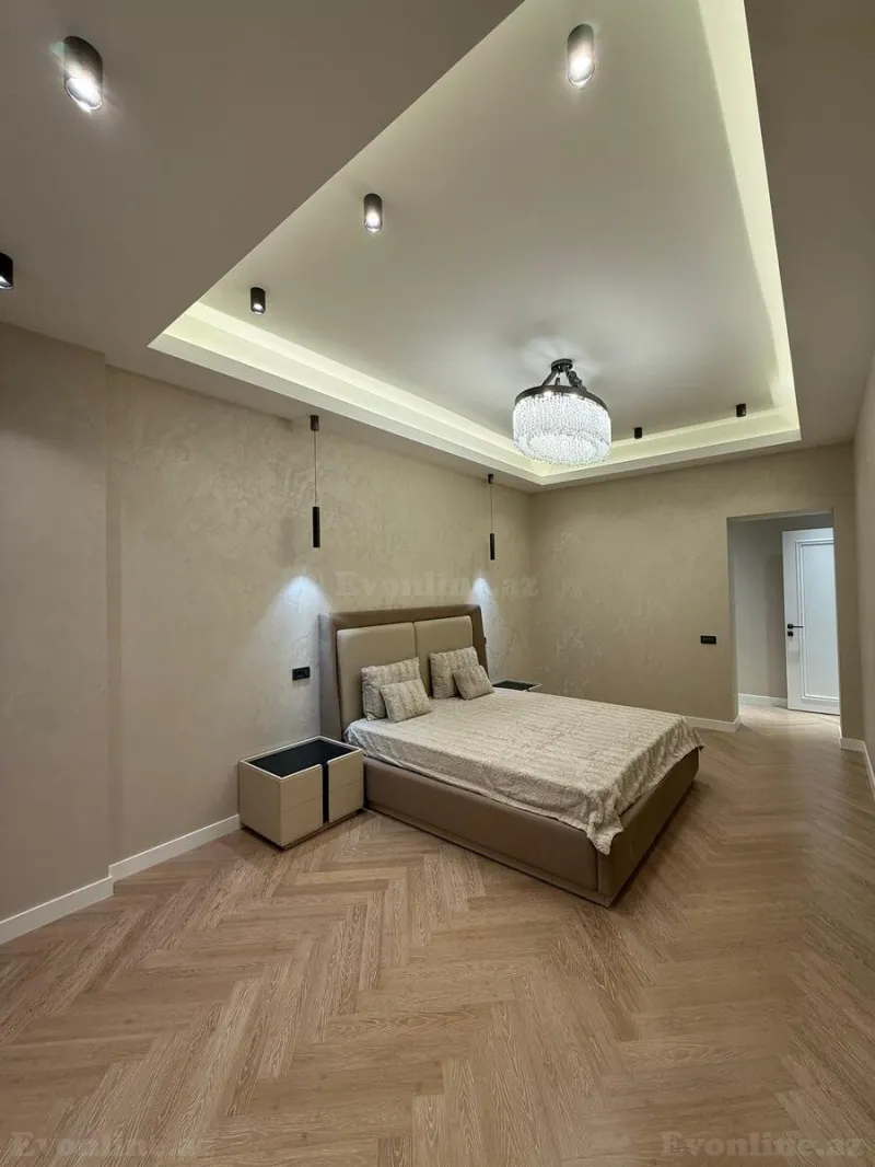 Satılır 4 otaqlı Mənzil Yeni tikili 195 m² 28 May m. - şəkil 7