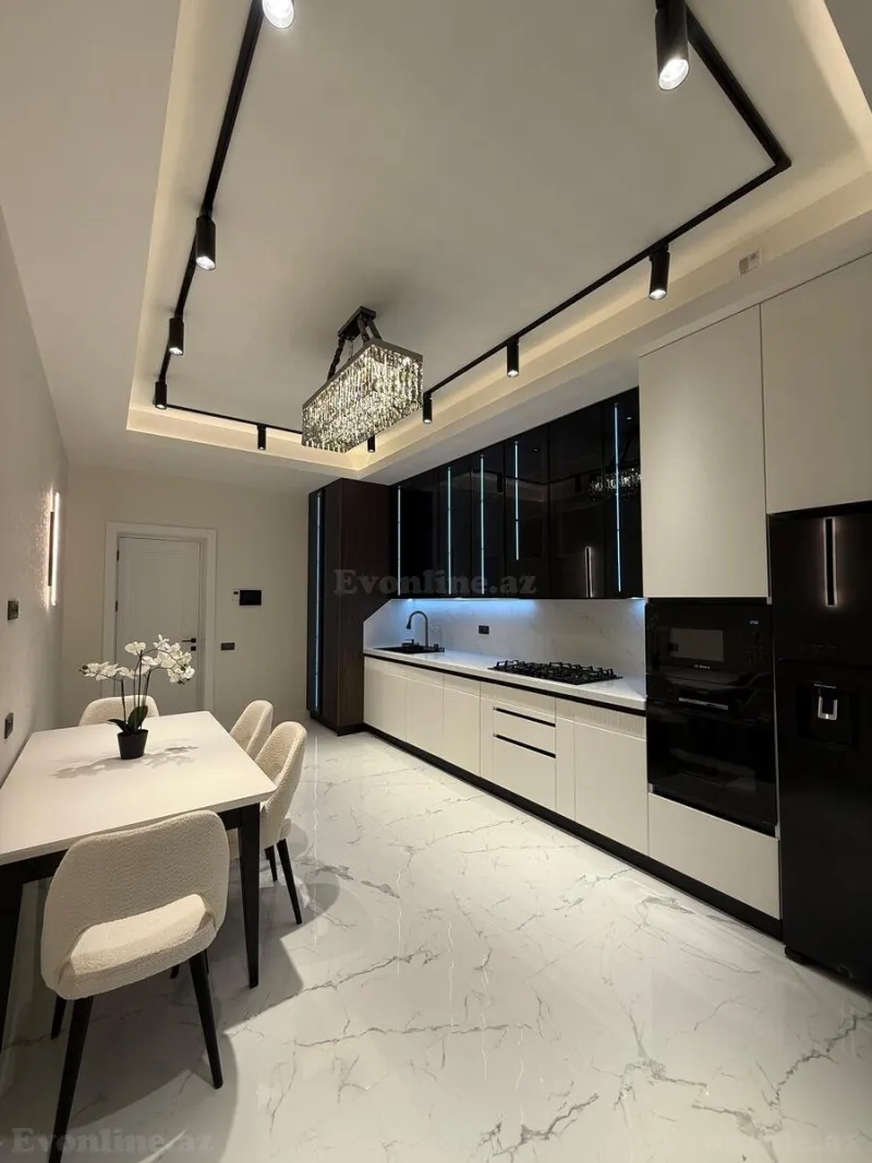 Satılır 4 otaqlı Mənzil Yeni tikili 195 m² 28 May m. - şəkil 9