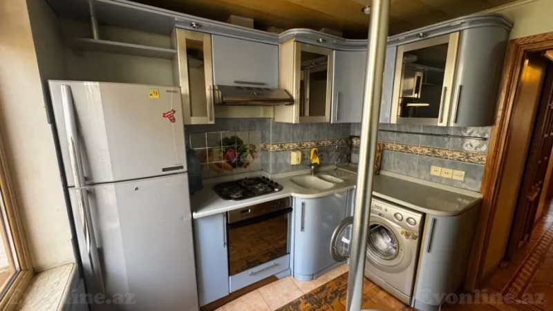 Kirayə verilir 3 otaqlı Mənzil Köhnə tikili 80 m² Sahil m. - şəkil 9