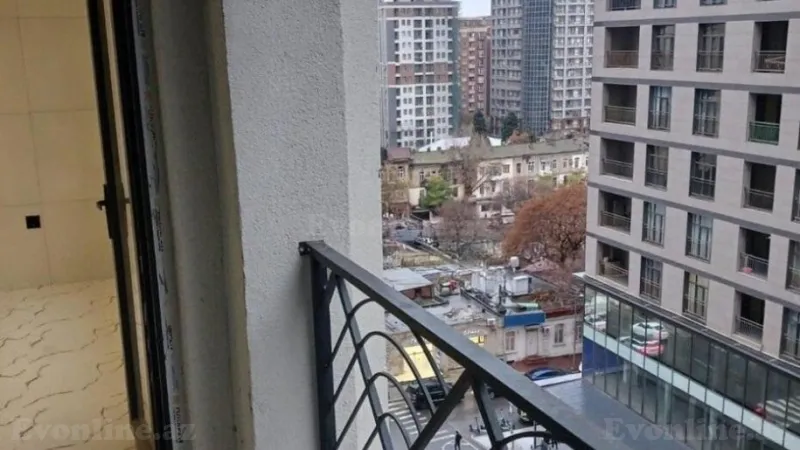 Satılır 2 otaqlı Mənzil Yeni tikili 74 m² 28 May m.