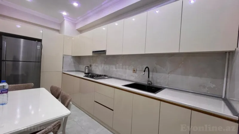 Kirayə verilir 3 otaqlı Mənzil Yeni tikili 100 m² Xətai m. - şəkil 3