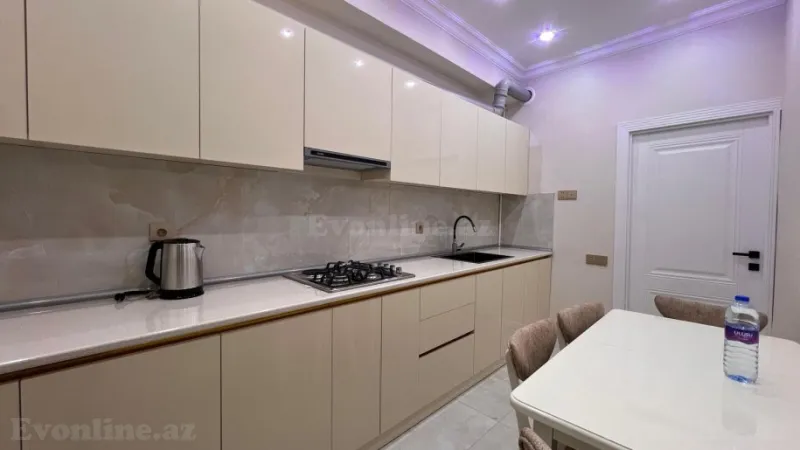 Kirayə verilir 3 otaqlı Mənzil Yeni tikili 100 m² Xətai m. - şəkil 4