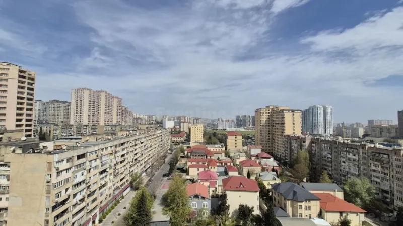 Satılır 4 otaqlı Mənzil Yeni tikili 250 m² Elmlər Akademiyası m. - şəkil 3