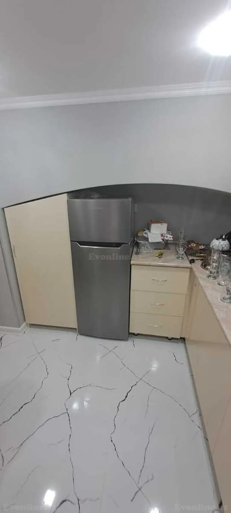 Kirayə verilir 1 otaqlı Mənzil Köhnə tikili 30 m² Sahil m. - şəkil 9