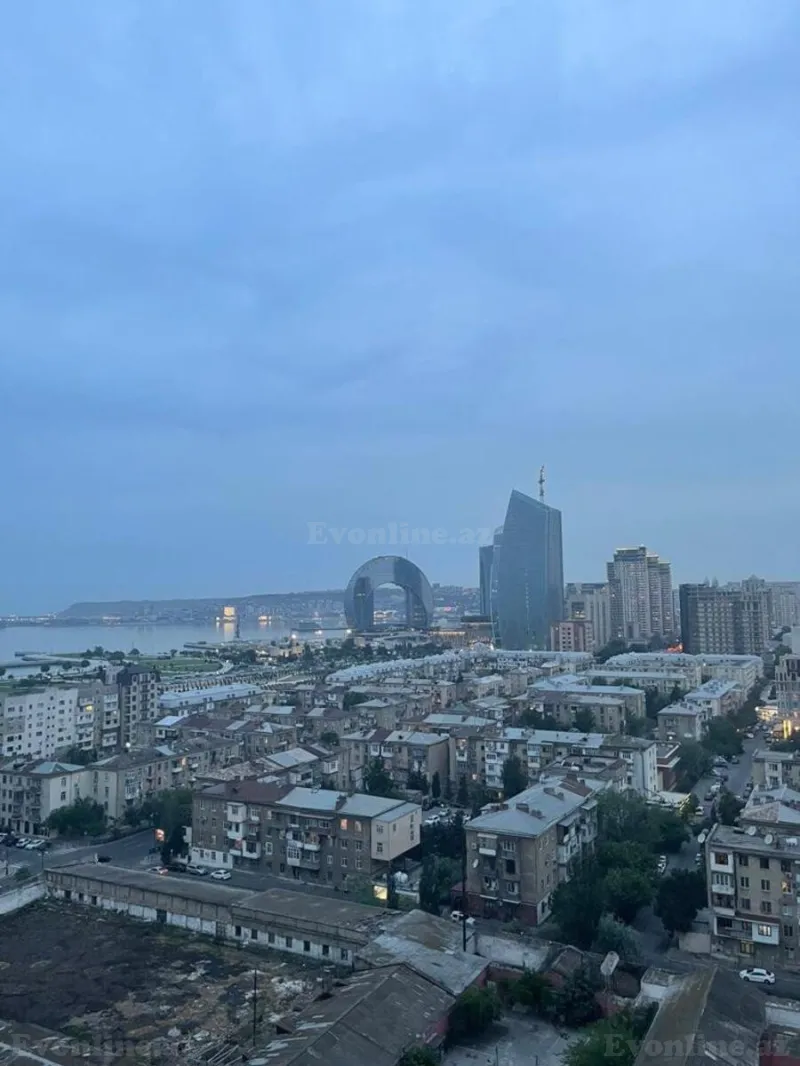 2 otaqlı Mənzil 80 m² Xətai m. Kirayə verilir