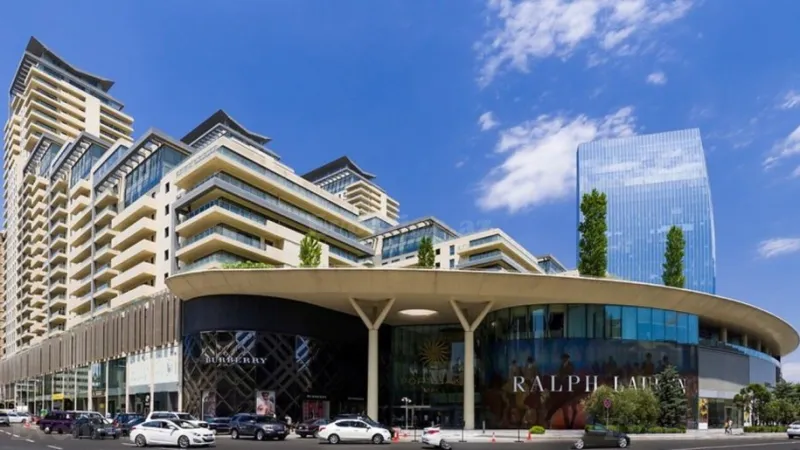 Kirayə verilir 6 otaqlı Mənzil Yeni tikili 400 m² Səbail r.