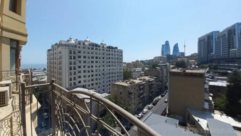 Satılır 4 otaqlı Mənzil Yeni tikili 204 m² İçərişəhər m. - şəkil 2