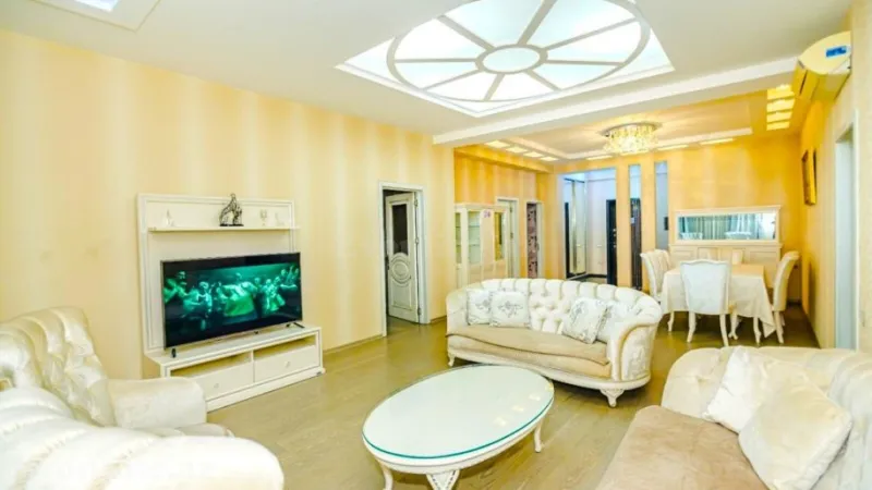 Satılır 4 otaqlı Mənzil Yeni tikili 176 m² Sahil m. - şəkil 3