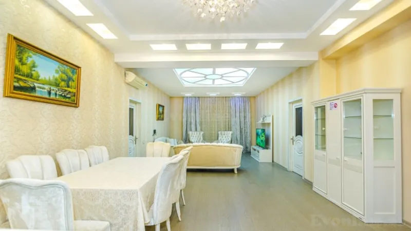 Satılır 4 otaqlı Mənzil Yeni tikili 176 m² Sahil m. - şəkil 8