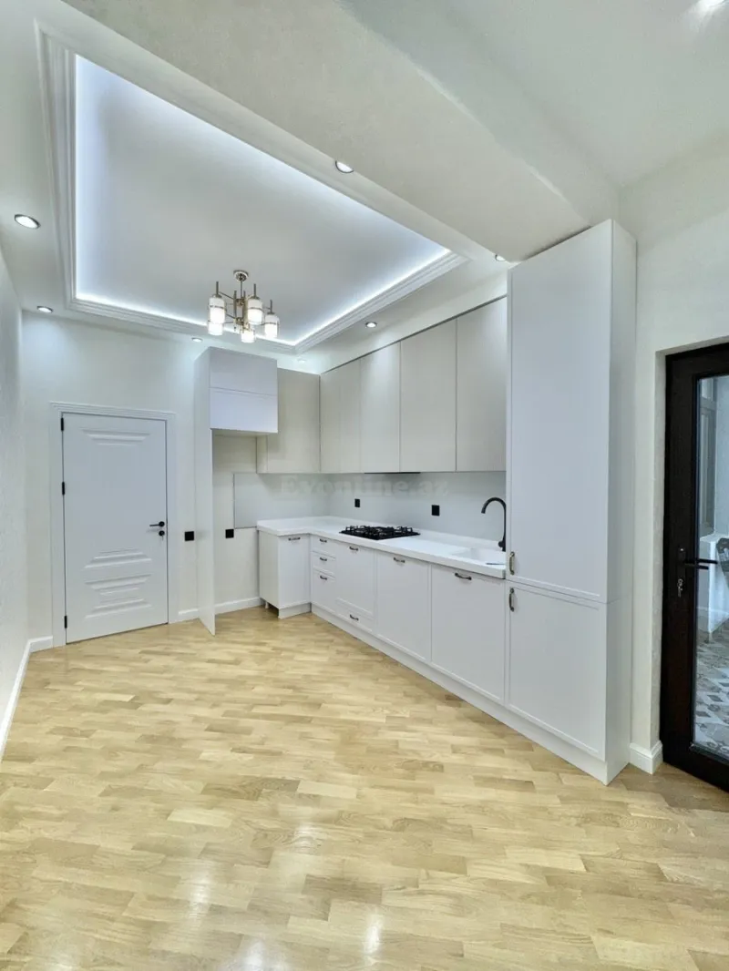 Satılır 3 otaqlı Mənzil Yeni tikili 98 m² Nəsimi r. - şəkil 5