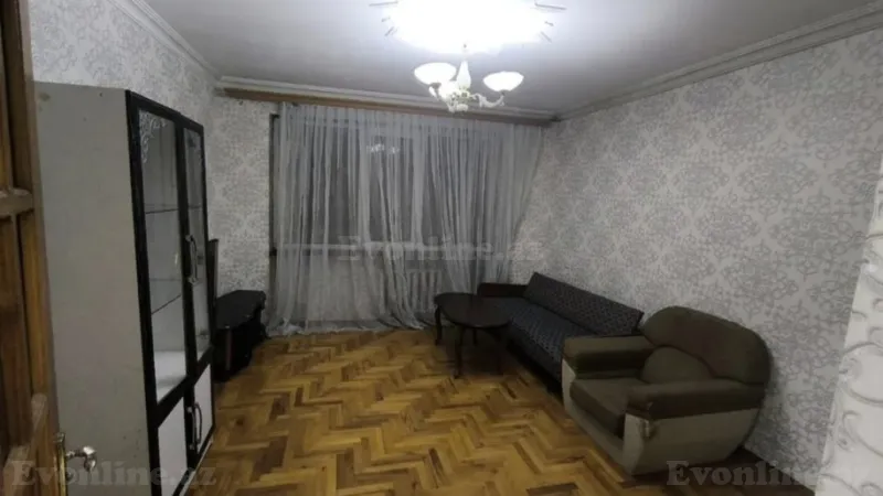 3 otaqlı Mənzil 85 m² 4-cü mikrorayon Kirayə verilir