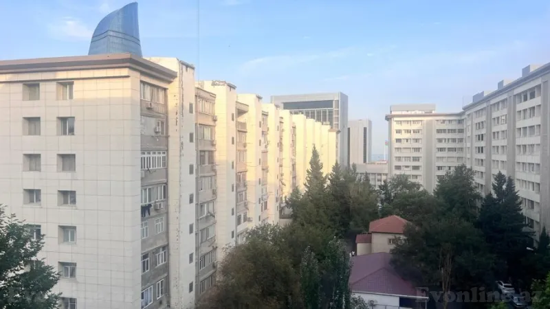 3 otaqlı Mənzil 80 m² İçərişəhər m. Kirayə verilir