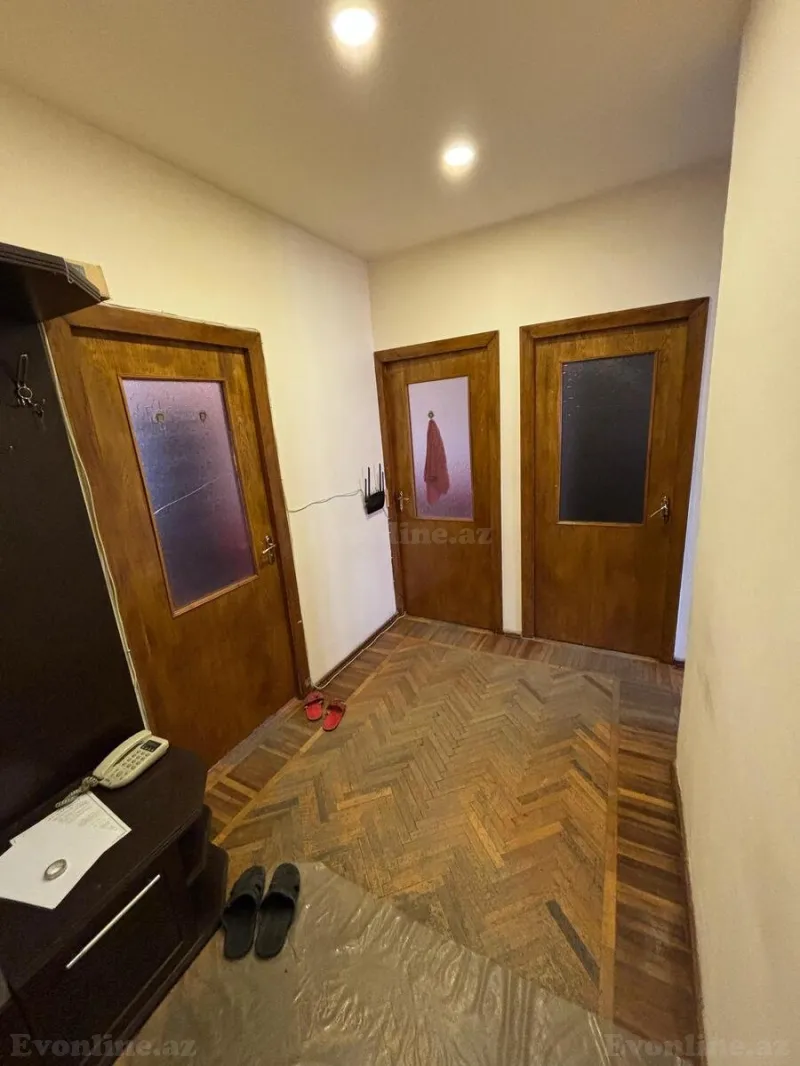 Kirayə verilir 4 otaqlı Mənzil Köhnə tikili 100 m² Qara Qarayev m. - şəkil 12