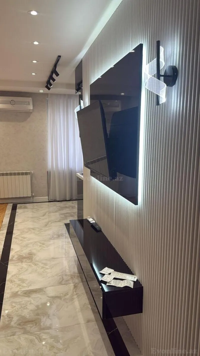 Kirayə verilir 3 otaqlı Mənzil Yeni tikili 100 m² Sahil m. - şəkil 5