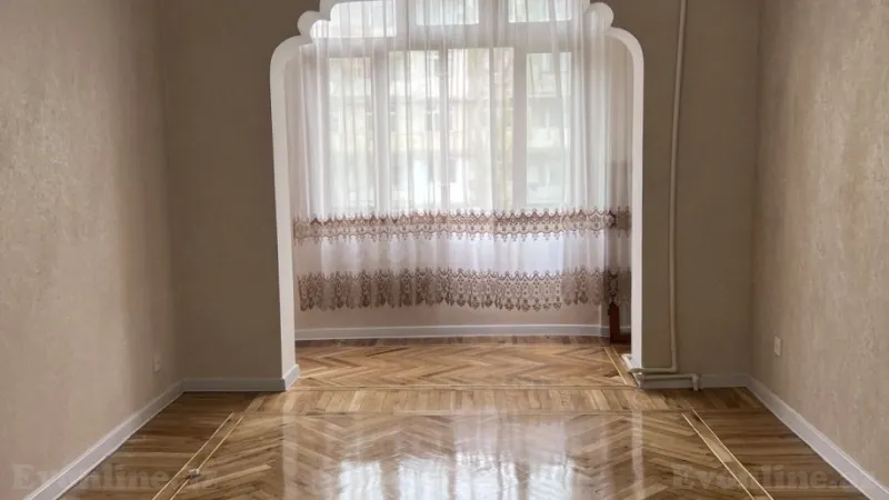 Satılır 4 otaqlı Mənzil Köhnə tikili 100 m² Əhmədli - şəkil 4