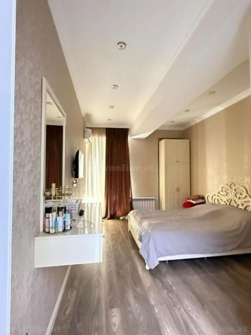 Satılır 4 otaqlı Mənzil Yeni tikili 165 m² 28 May m. - şəkil 5