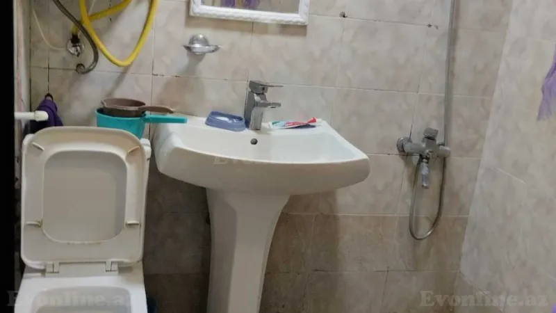 Satılır 3 otaqlı Mənzil Köhnə tikili 75 m² Yasamal - şəkil 3