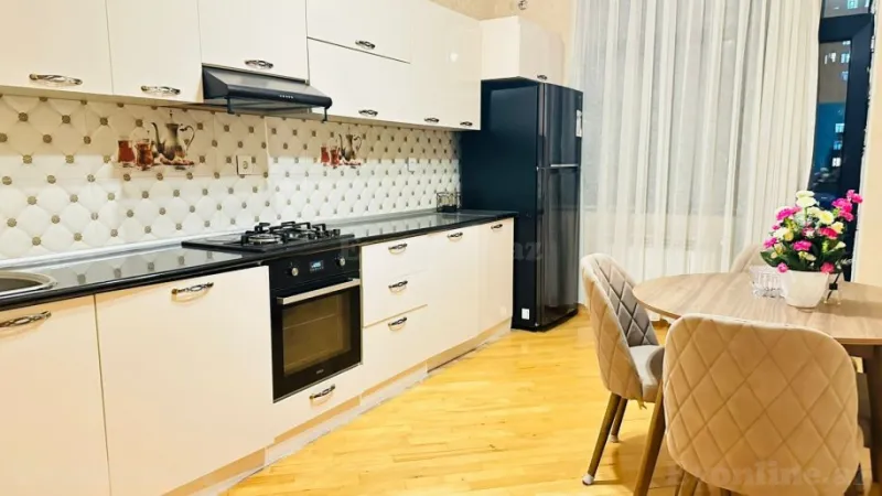 Kirayə verilir 2 otaqlı Mənzil Yeni tikili 90 m² Qara Qarayev m. - şəkil 5
