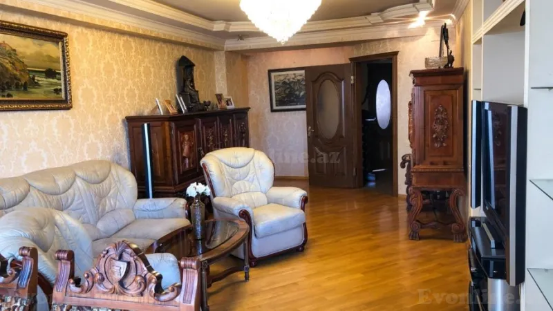 Satılır 3 otaqlı Mənzil Köhnə tikili 105 m² Sahil m. - şəkil 3