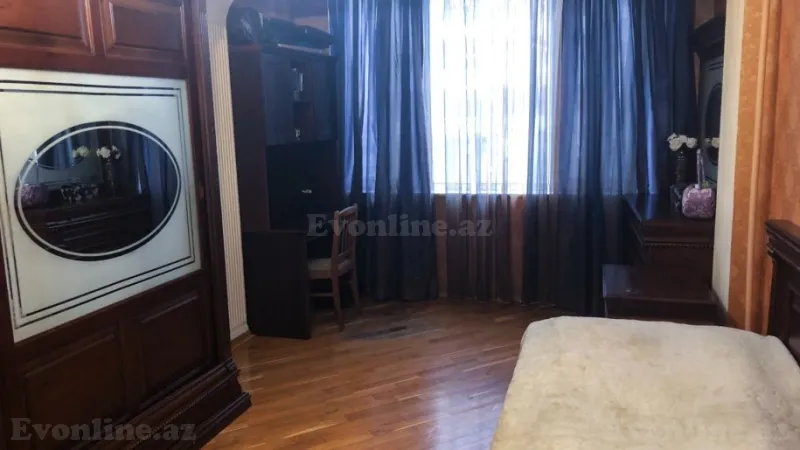 Satılır 3 otaqlı Mənzil Köhnə tikili 105 m² Sahil m. - şəkil 8