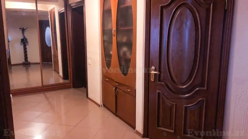 Satılır 3 otaqlı Mənzil Köhnə tikili 105 m² Sahil m. - şəkil 9