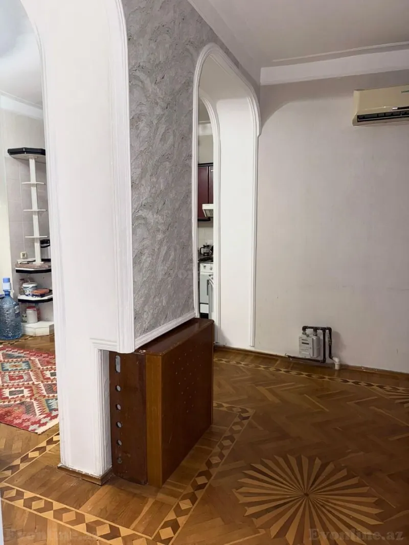 Satılır 5 otaqlı Mənzil Köhnə tikili 170 m² Nəsimi r. - şəkil 11