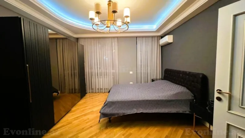 Satılır 4 otaqlı Mənzil Yeni tikili 220 m² 8 Noyabr m. - şəkil 5
