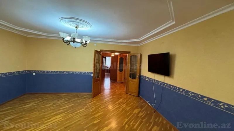 3 otaqlı Mənzil 100 m² 28 May m. Satılır