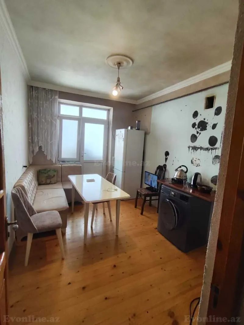 3 otaqlı Mənzil 70 m² Xalqlar Dostluğu m. Satılır