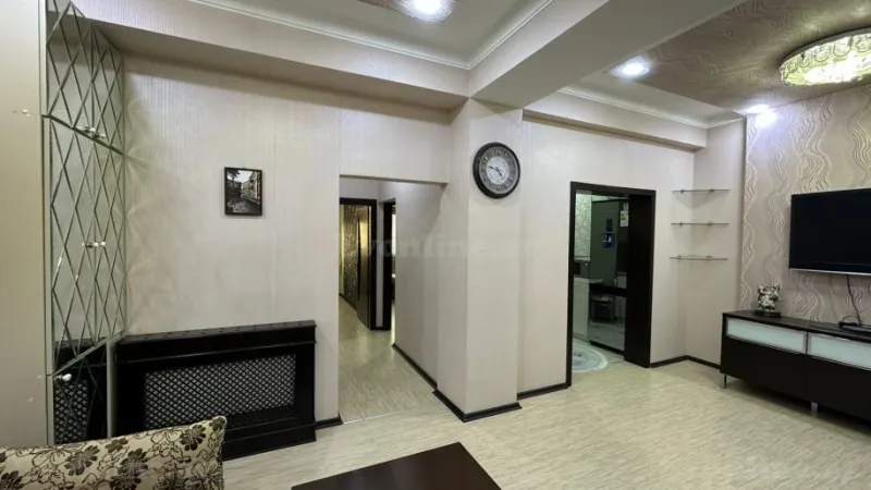 Satılır 2 otaqlı Mənzil Yeni tikili 68 m² Azadlıq prospekti m. - şəkil 2