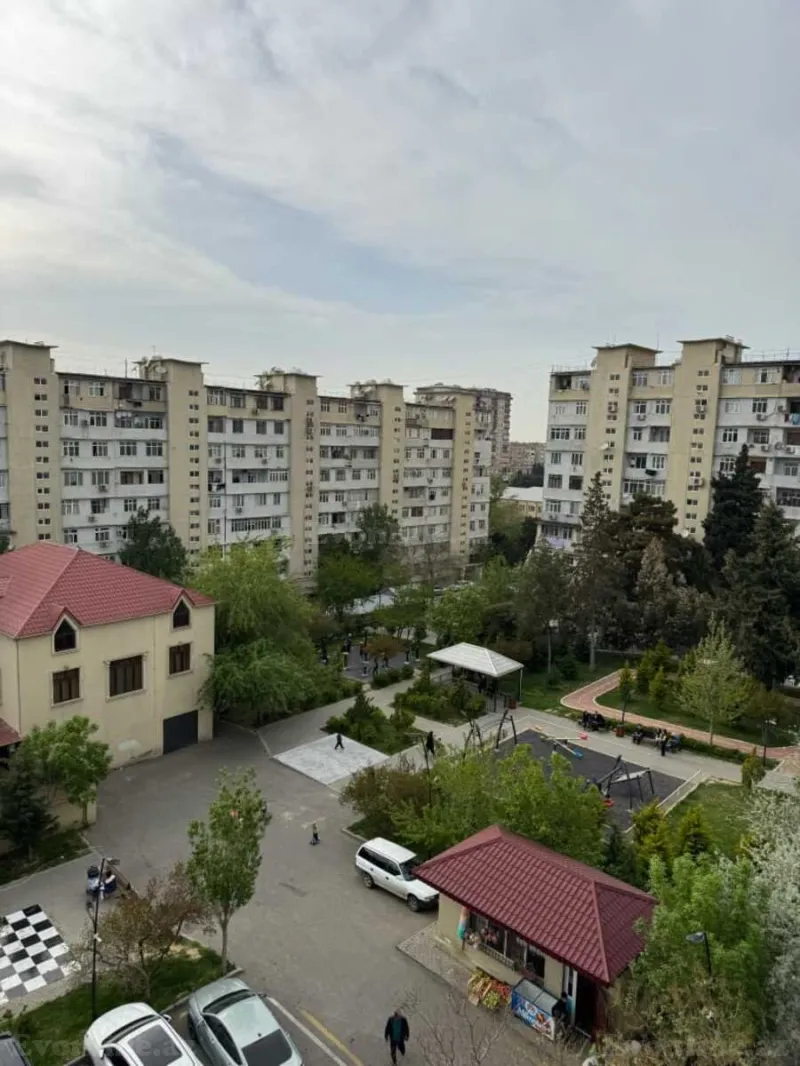 Satılır 4 otaqlı Mənzil Köhnə tikili 100 m² Əhmədli - şəkil 2