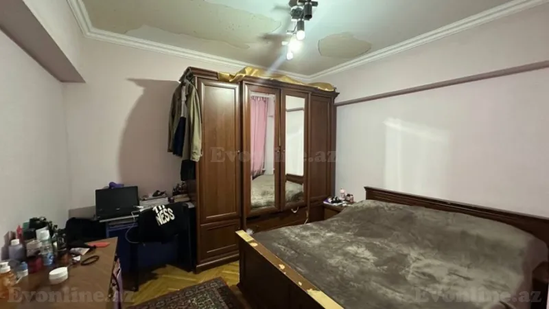 Satılır 3 otaqlı Mənzil Köhnə tikili 105 m² Elmlər Akademiyası m. - şəkil 3