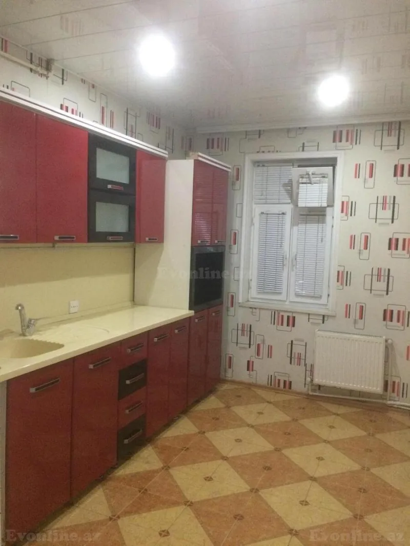 Satılır 4 otaqlı Mənzil Köhnə tikili 90 m² Sumqayıt