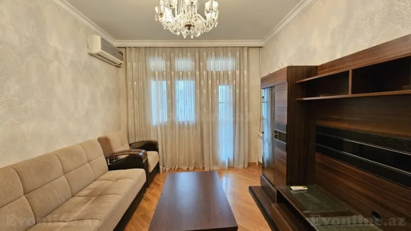 Satılır 2 otaqlı Mənzil Köhnə tikili 70 m² 8-ci mikrorayon - şəkil 3