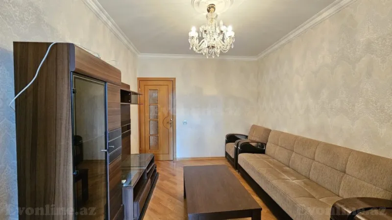 Satılır 2 otaqlı Mənzil Köhnə tikili 70 m² 8-ci mikrorayon - şəkil 5