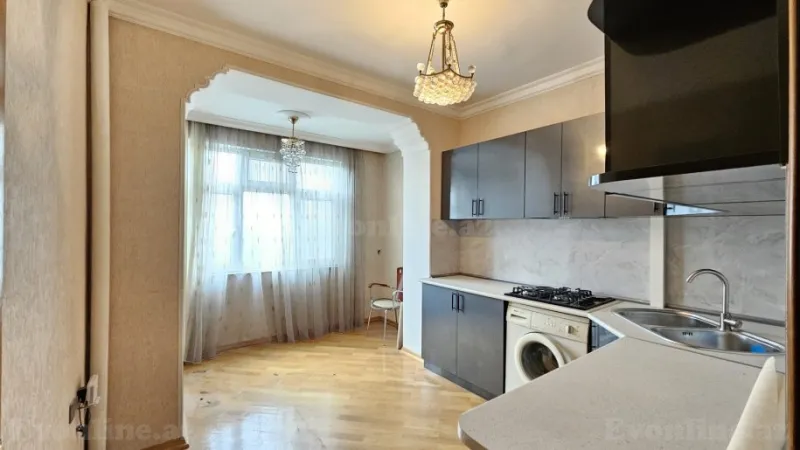 Satılır 2 otaqlı Mənzil Köhnə tikili 70 m² 8-ci mikrorayon - şəkil 6