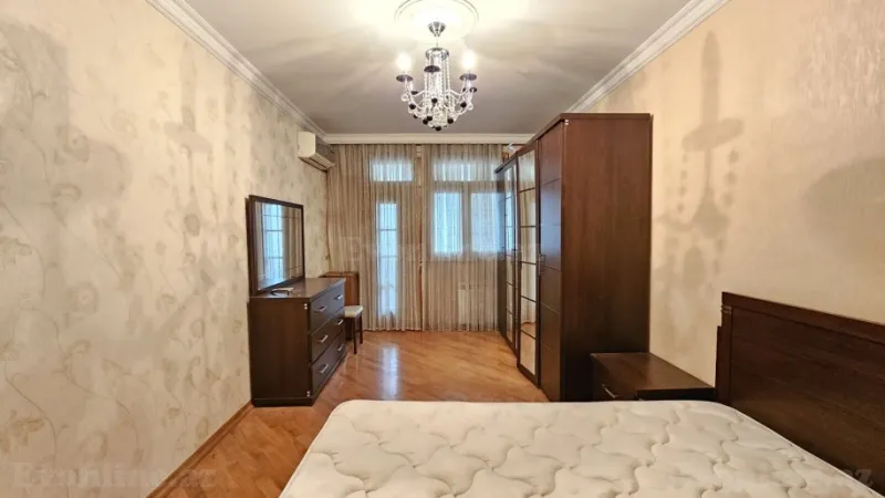 Satılır 2 otaqlı Mənzil Köhnə tikili 70 m² 8-ci mikrorayon - şəkil 9