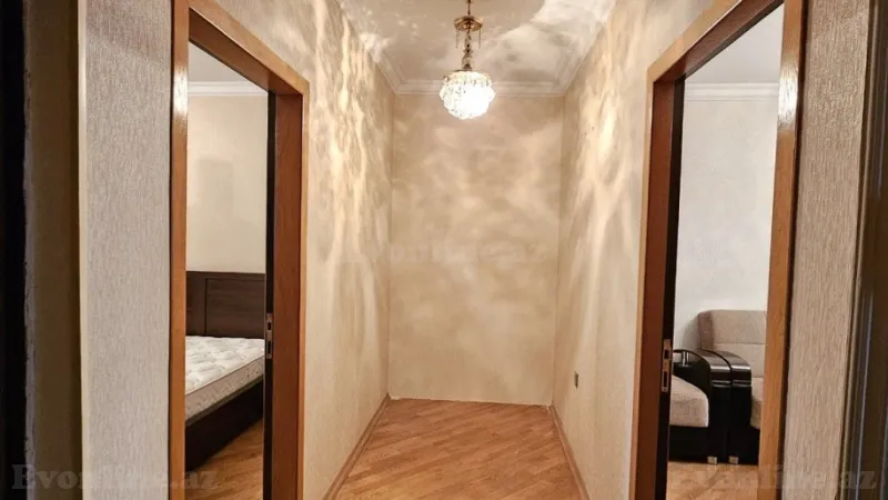 Satılır 2 otaqlı Mənzil Köhnə tikili 70 m² 8-ci mikrorayon - şəkil 12