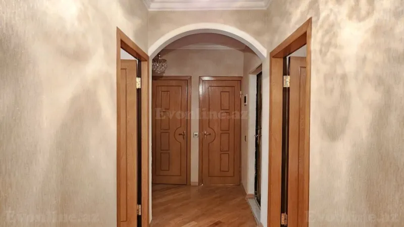 Satılır 2 otaqlı Mənzil Köhnə tikili 70 m² 8-ci mikrorayon - şəkil 14