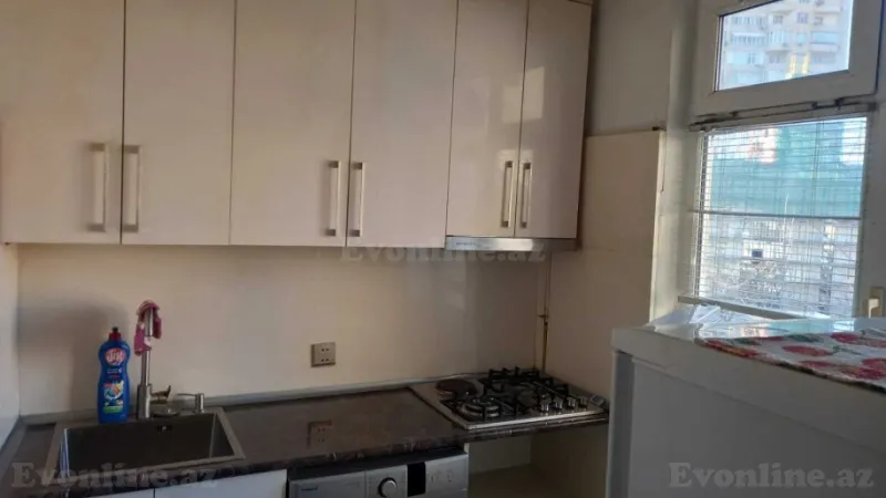 Kirayə verilir 2 otaqlı Mənzil Köhnə tikili 65 m² 9-cu mikrorayon