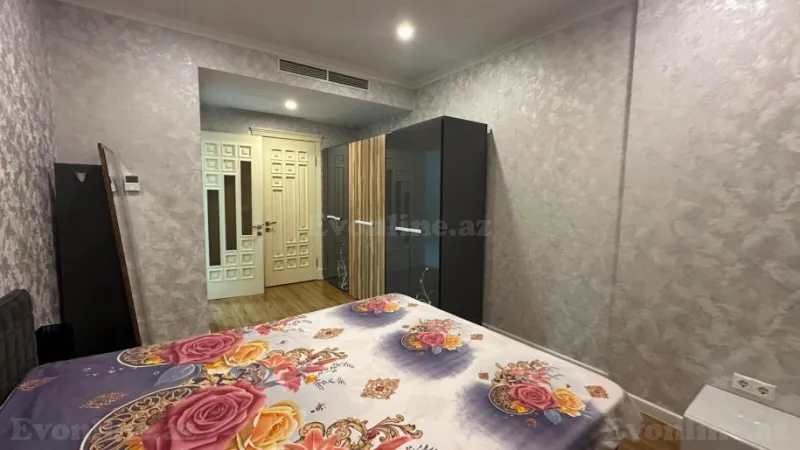 Kirayə verilir 2 otaqlı Mənzil Yeni tikili 100 m² Səbail r. - şəkil 13